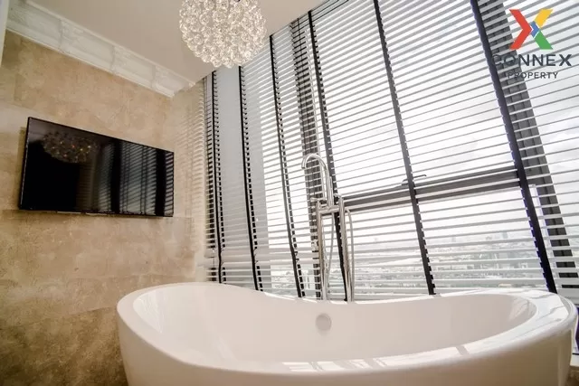 FOR RENT condo , The Lumpini 24 , high floor , BTS-Phrom Phong , 